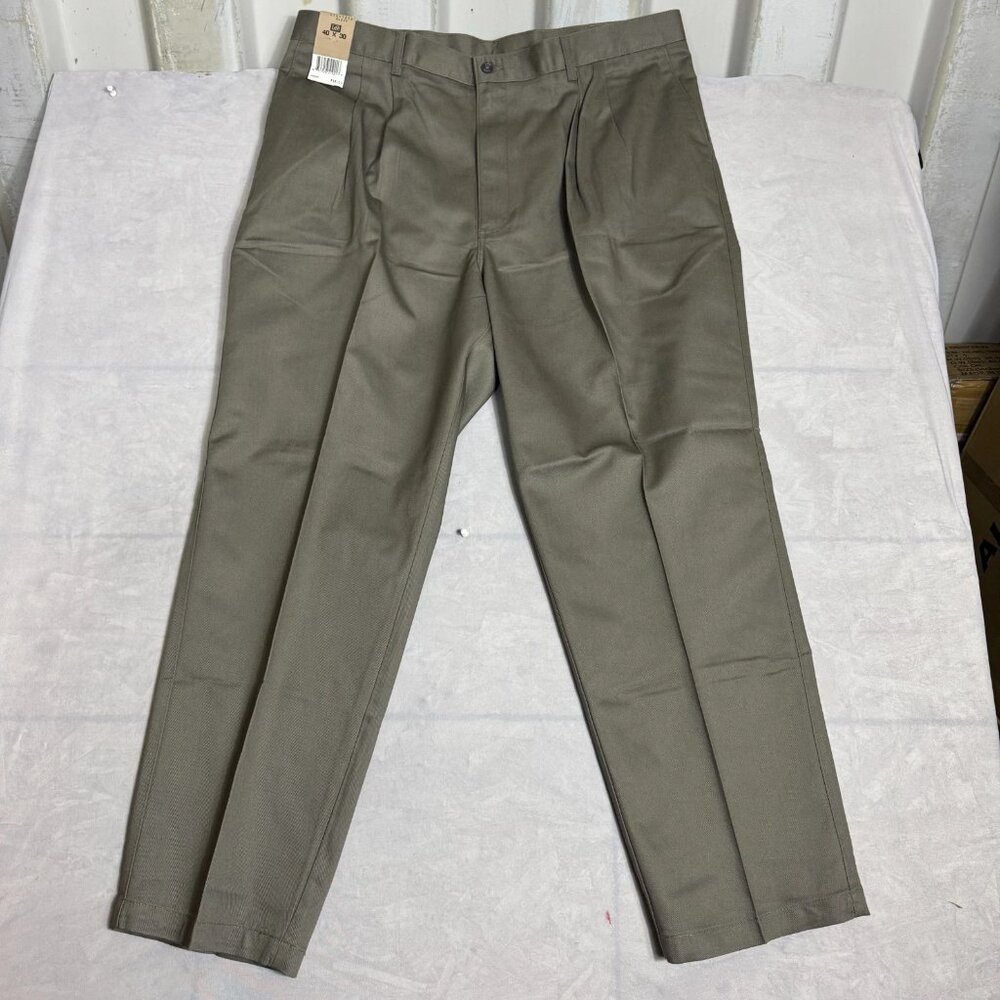 Lee Chino Pants Mens Olive‎ Double Pleated Relaxed Tapered Leg Size 40x30 NWT